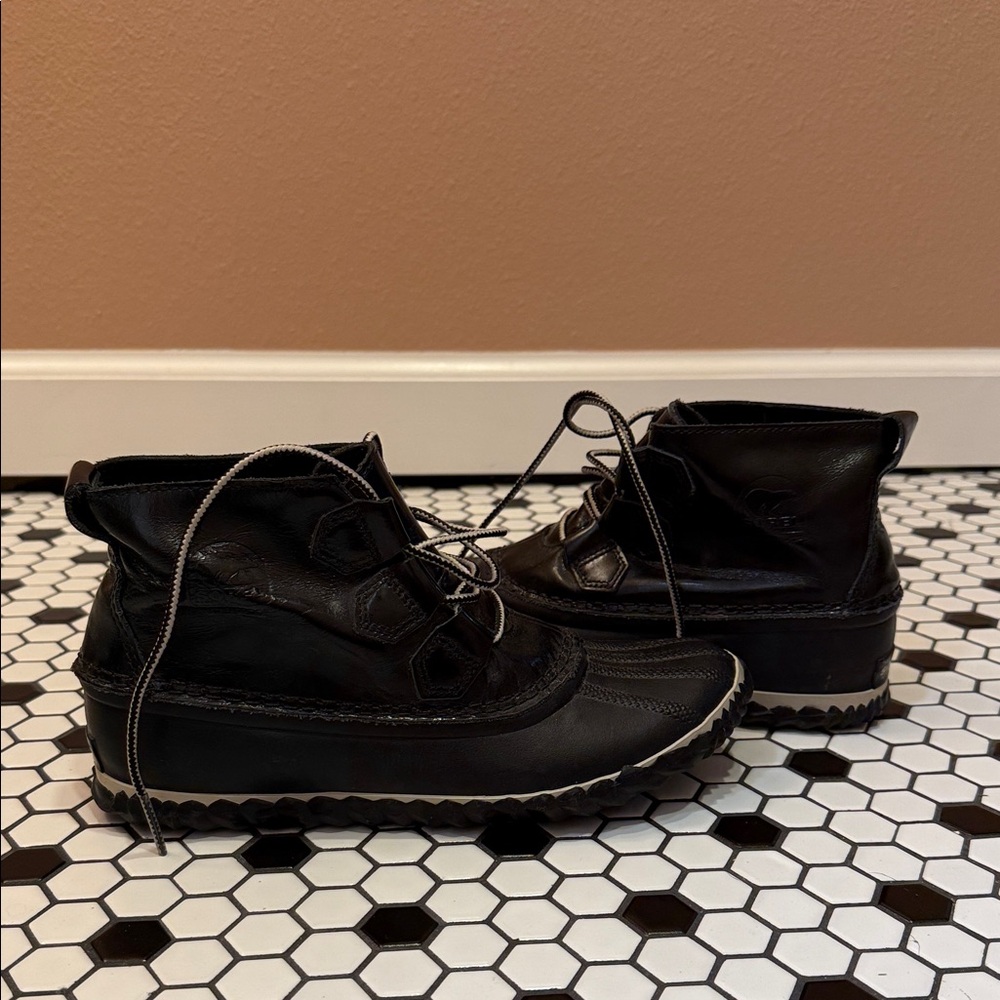 Sorel Black Lace Up Boots
